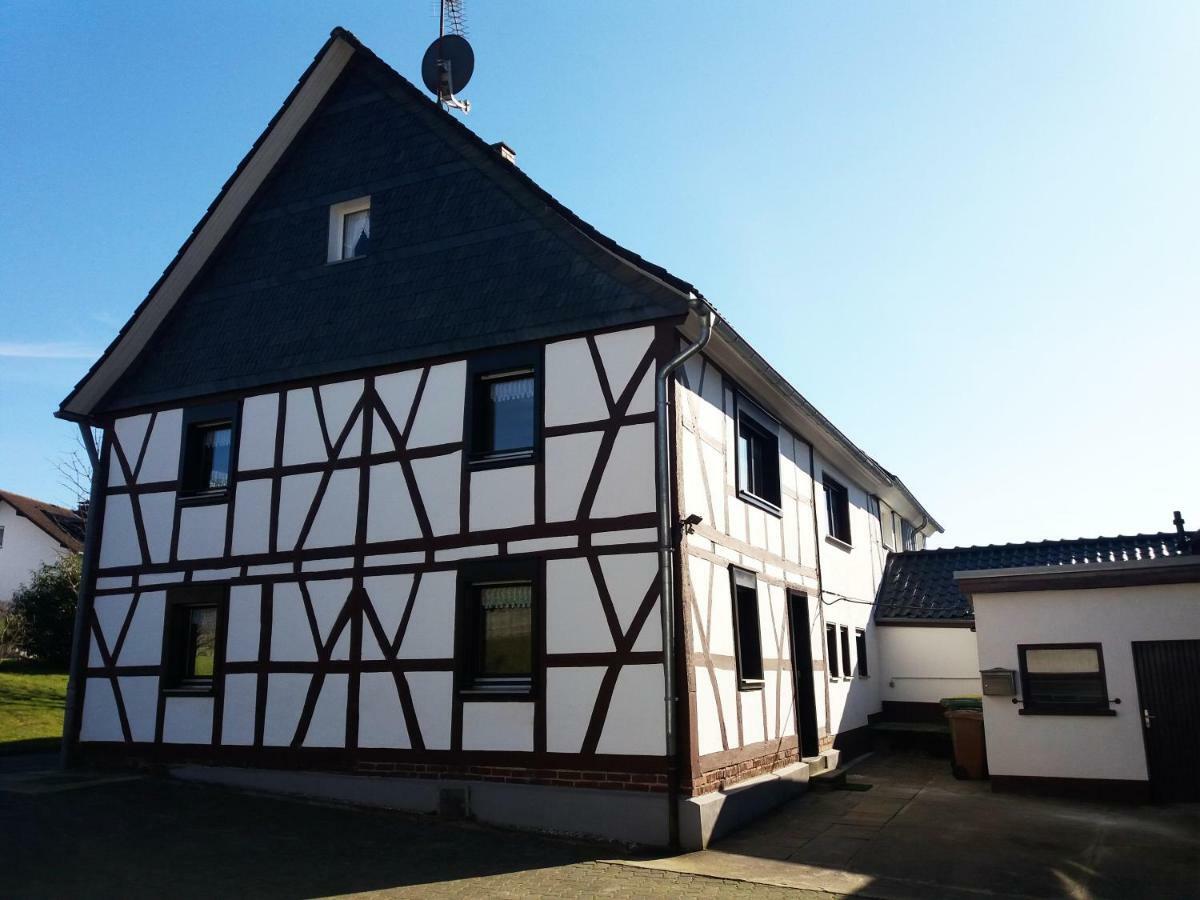 Graefrath Gaestehaus Neunkirchen-Seelscheid Neunkirchen  Exteriör bild
